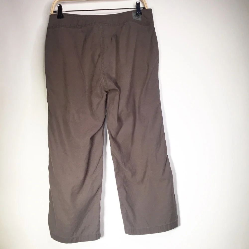 The North Face Size 8 Brown Pants
